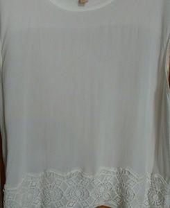 White hip length shirt